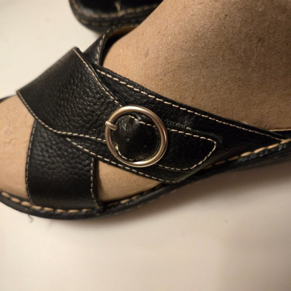 CHEROKEE Black Leather Mules Size 8 Excellent like new cond - Picture 3 of 11
